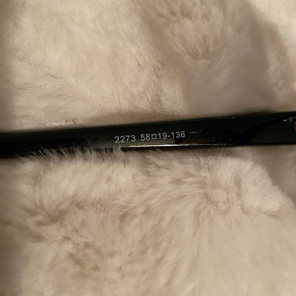 ✨🆕✨New Cute Design Eyeglasses/Sunglasses - Picture 3 of 3